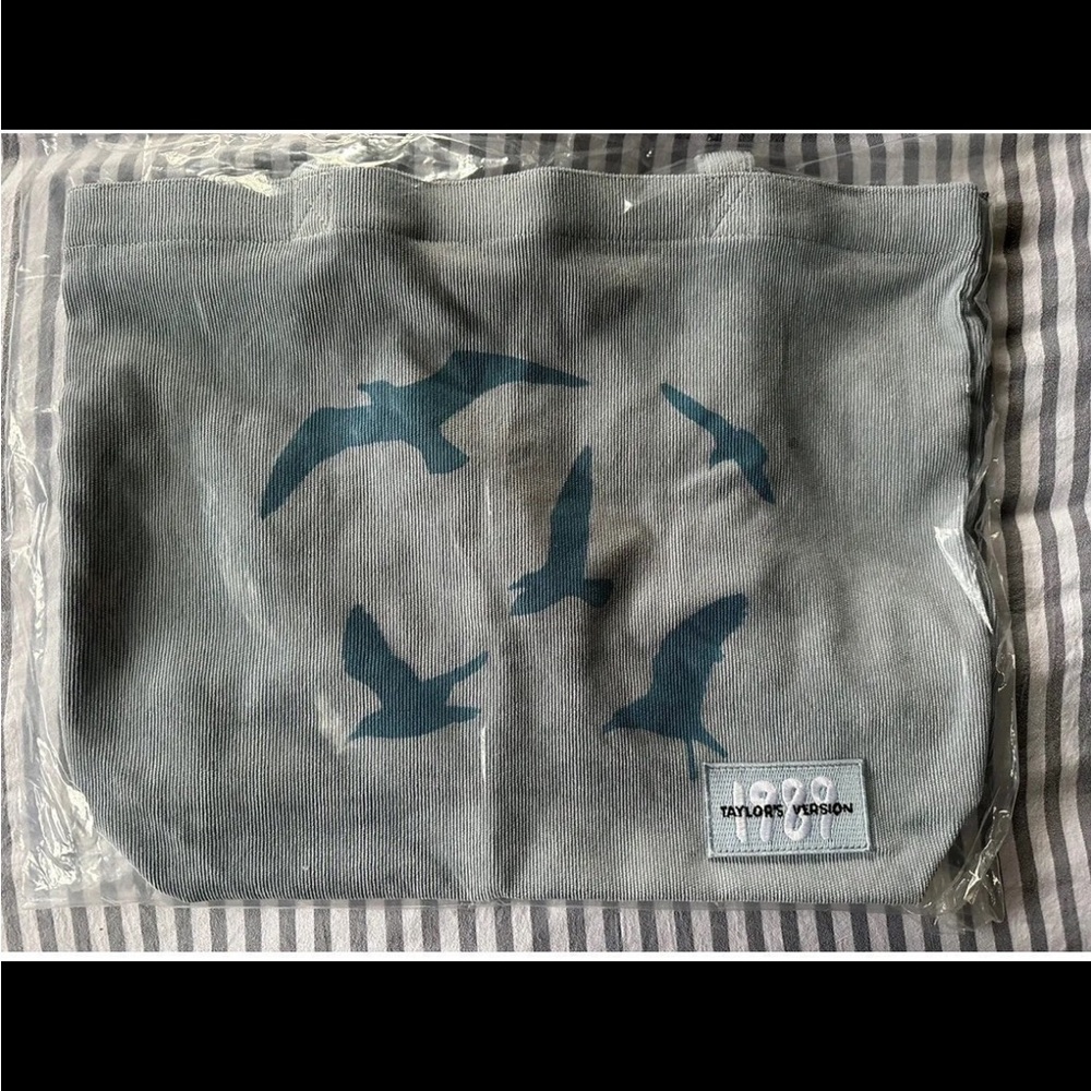 Taylor Swift 1989 Tote Bag